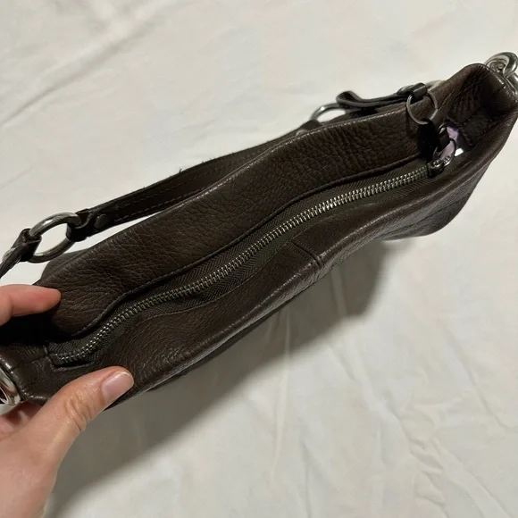 Coach Carly Brown Leather Bag - Picture 7 of 17